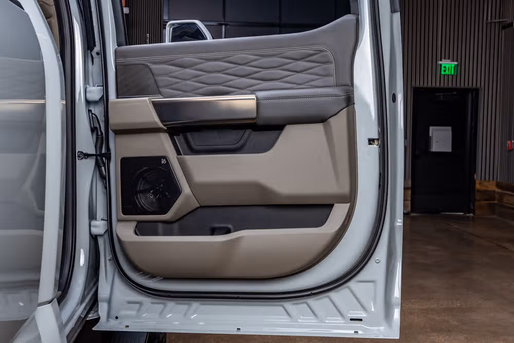 2026 Ford F-250 Super Duty Platinum Plus Crew Cab Image 40