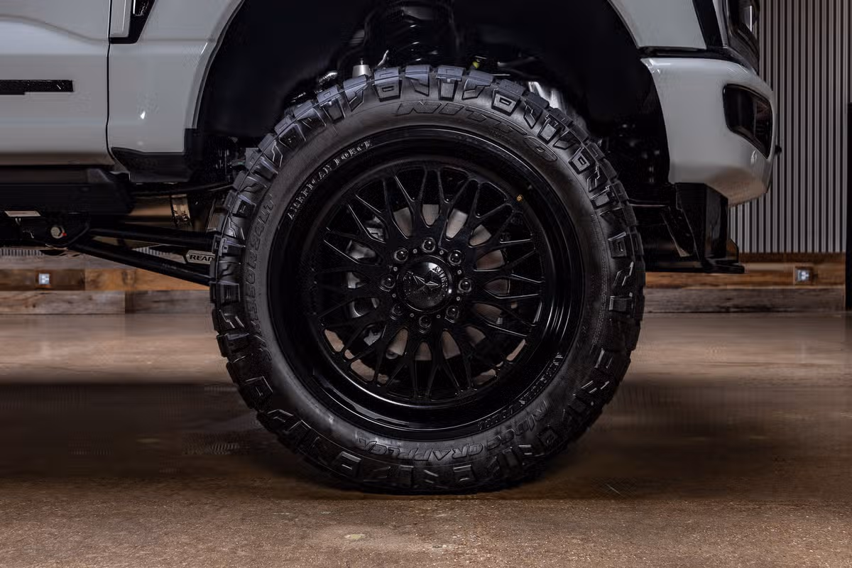2026 Ford F-250 Super Duty Platinum Plus Crew Cab
