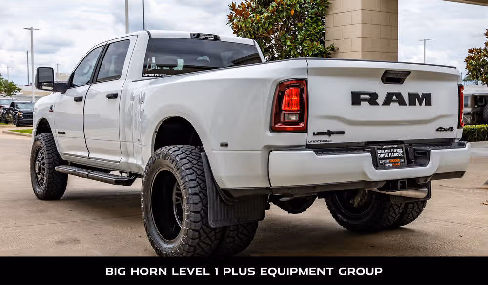2026 Ram 3500 Lone Star Crew Cab Image 7