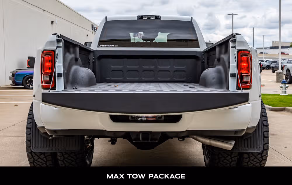 2026 Ram 3500 Lone Star Crew Cab Image 9