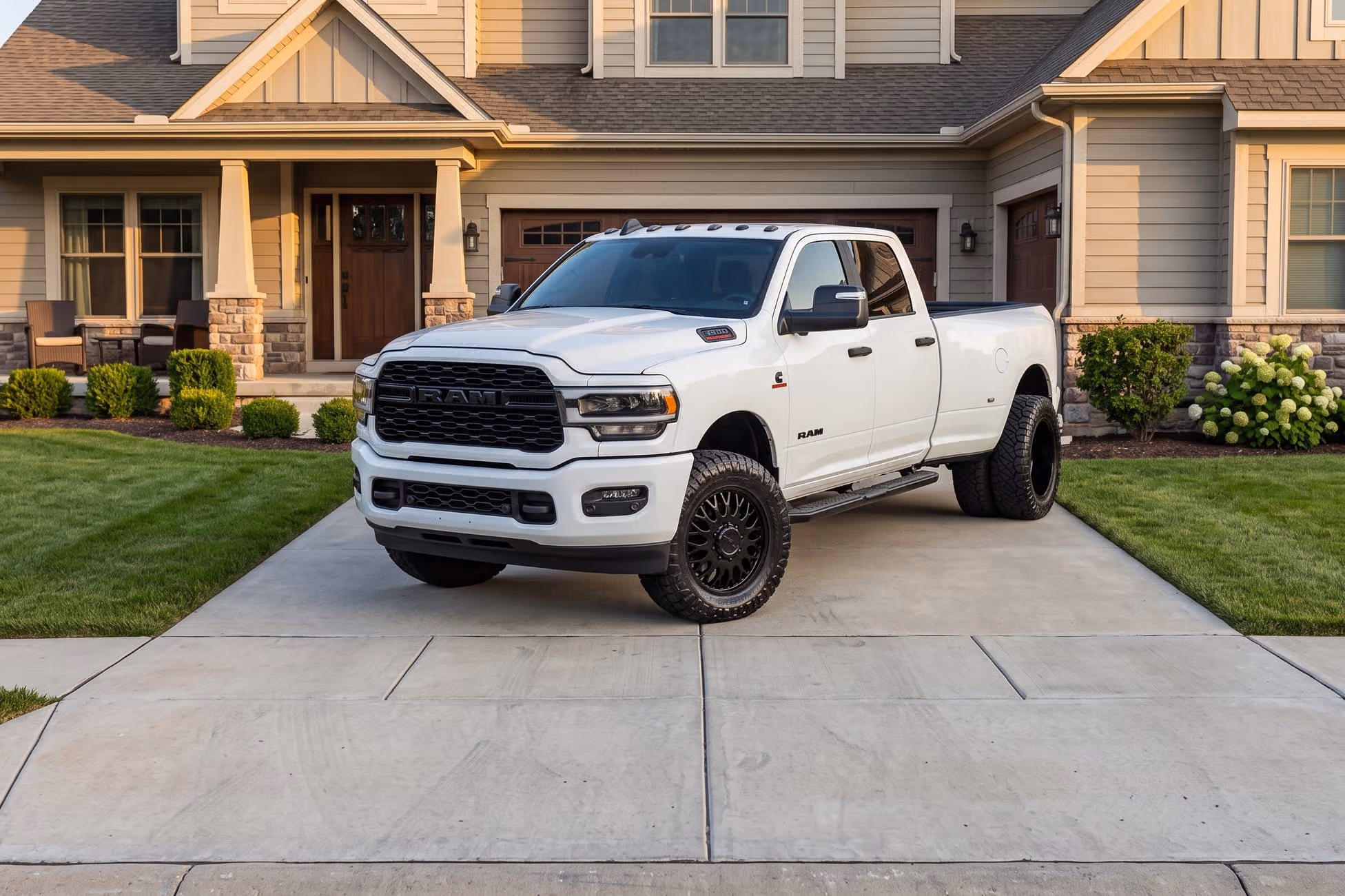 2026 Ram 3500 Lone Star Crew Cab Image 43