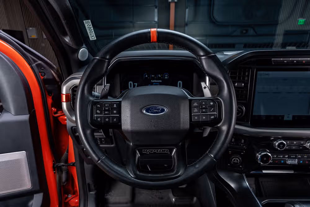 2022 Ford F-150 Raptor SuperCrew Image 19