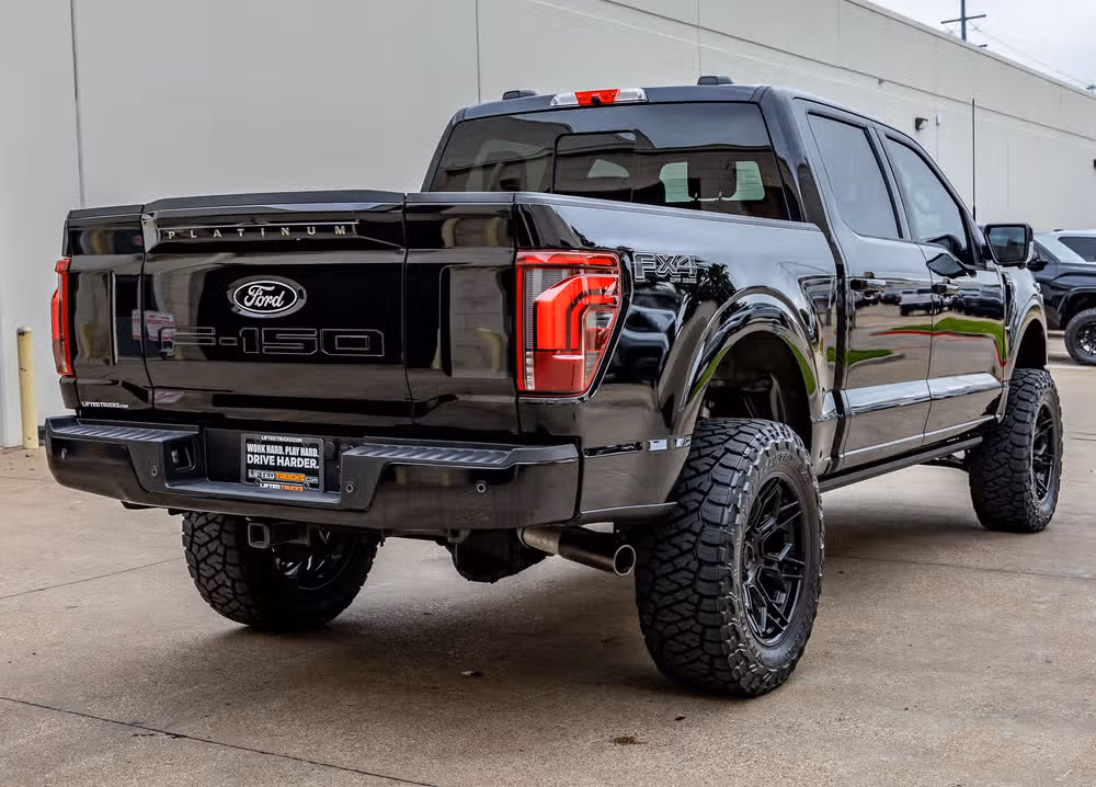 2025 Ford F-150 Platinum SuperCrew Image 10