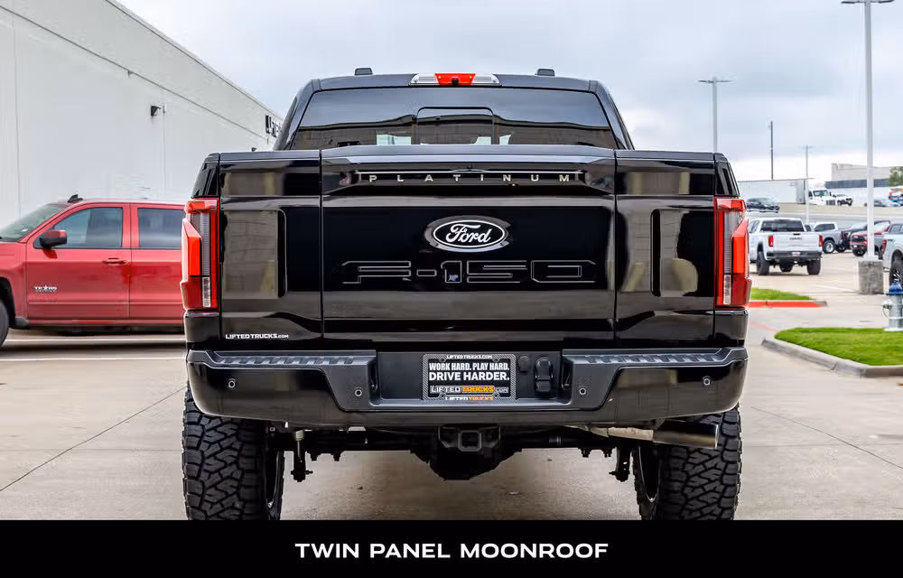 2025 Ford F-150 Platinum SuperCrew Image 8