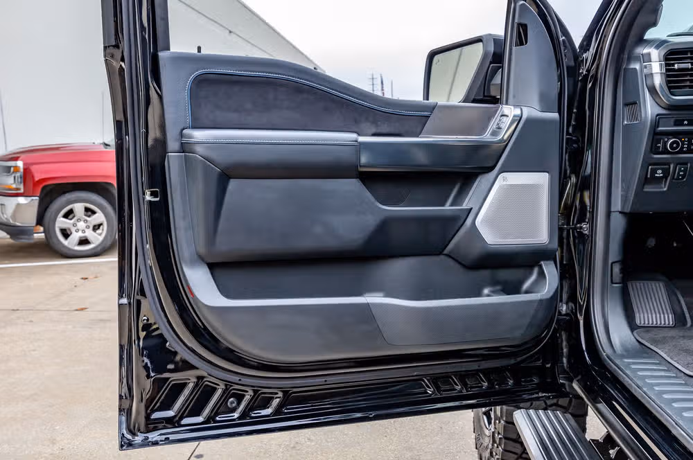 2025 Ford F-150 Platinum SuperCrew Image 38