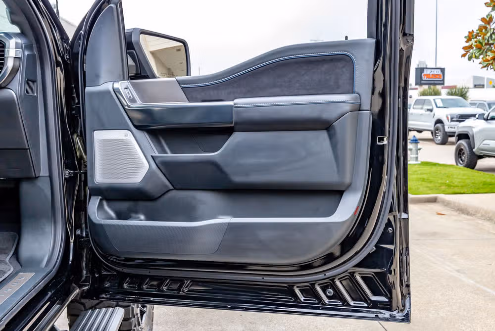 2025 Ford F-150 Platinum SuperCrew Image 39