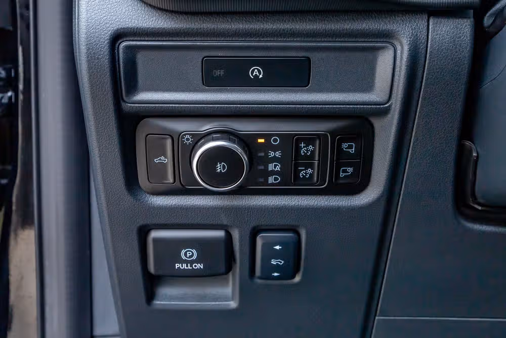 2025 Ford F-150 Platinum SuperCrew Image 22