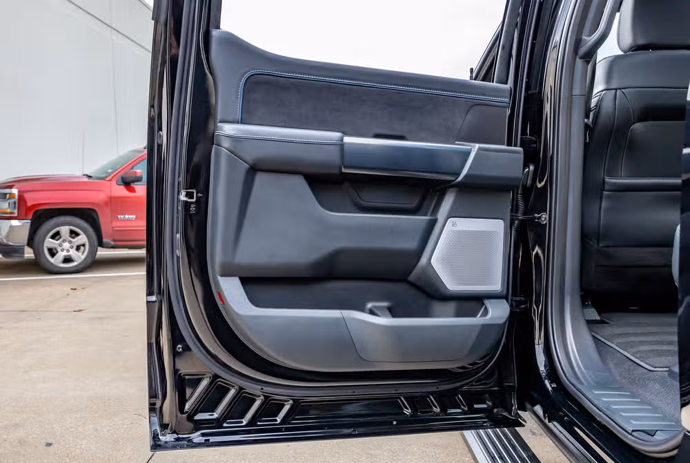 2025 Ford F-150 Platinum SuperCrew Image 40