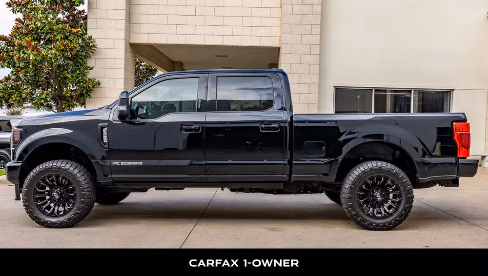 2022 Ford F-250 Super Duty Lariat Crew Cab Image 5