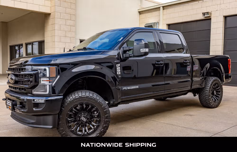2022 Ford F-250 Super Duty Lariat Crew Cab Image 4