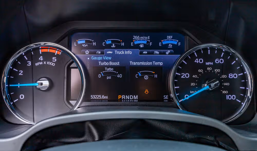 2022 Ford F-250 Super Duty Lariat Crew Cab Image 19
