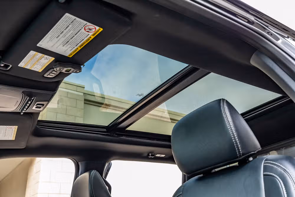 2022 Ford F-250 Super Duty Lariat Crew Cab Image 31