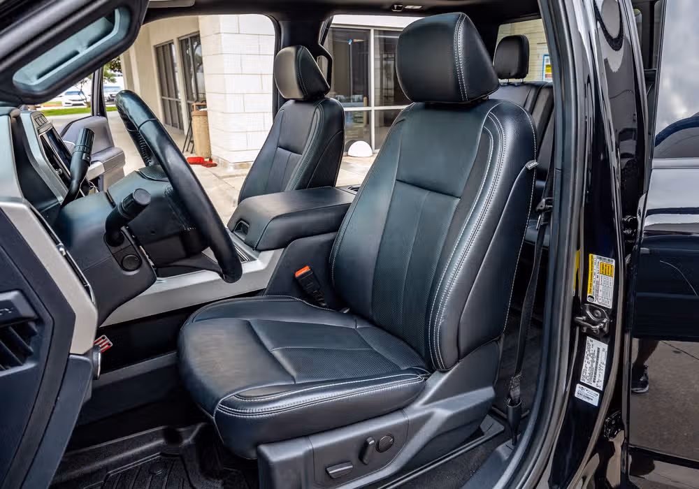 2022 Ford F-250 Super Duty Lariat Crew Cab Image 30