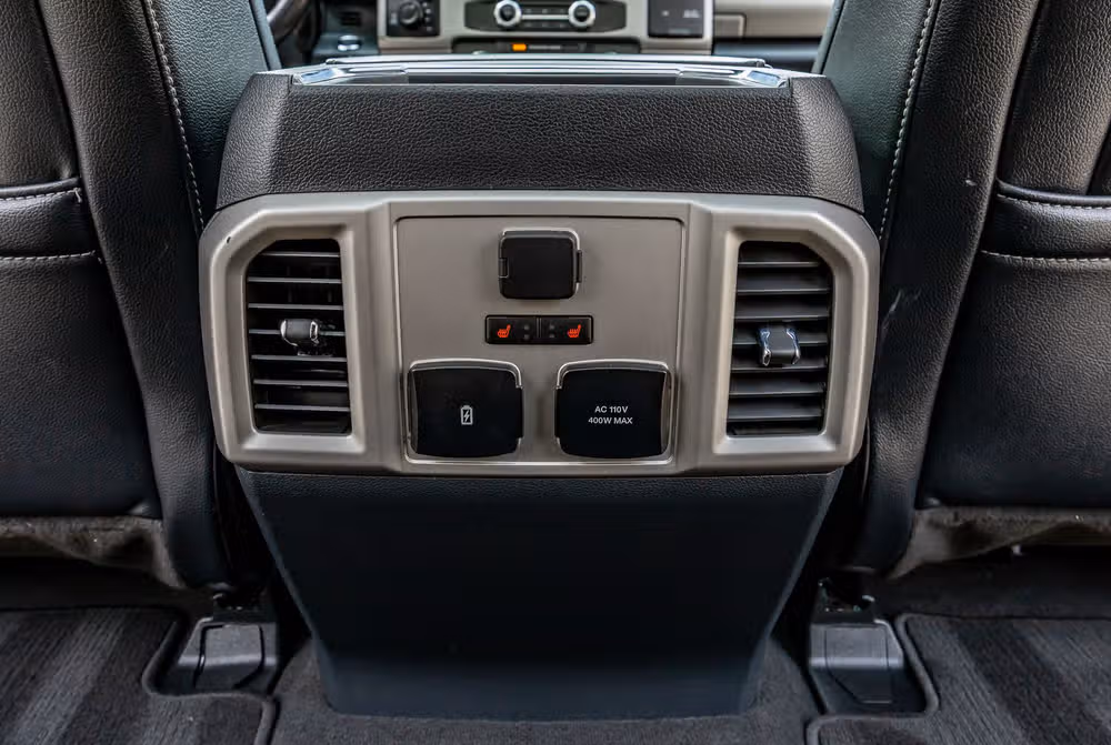 2022 Ford F-250 Super Duty Lariat Crew Cab Image 34