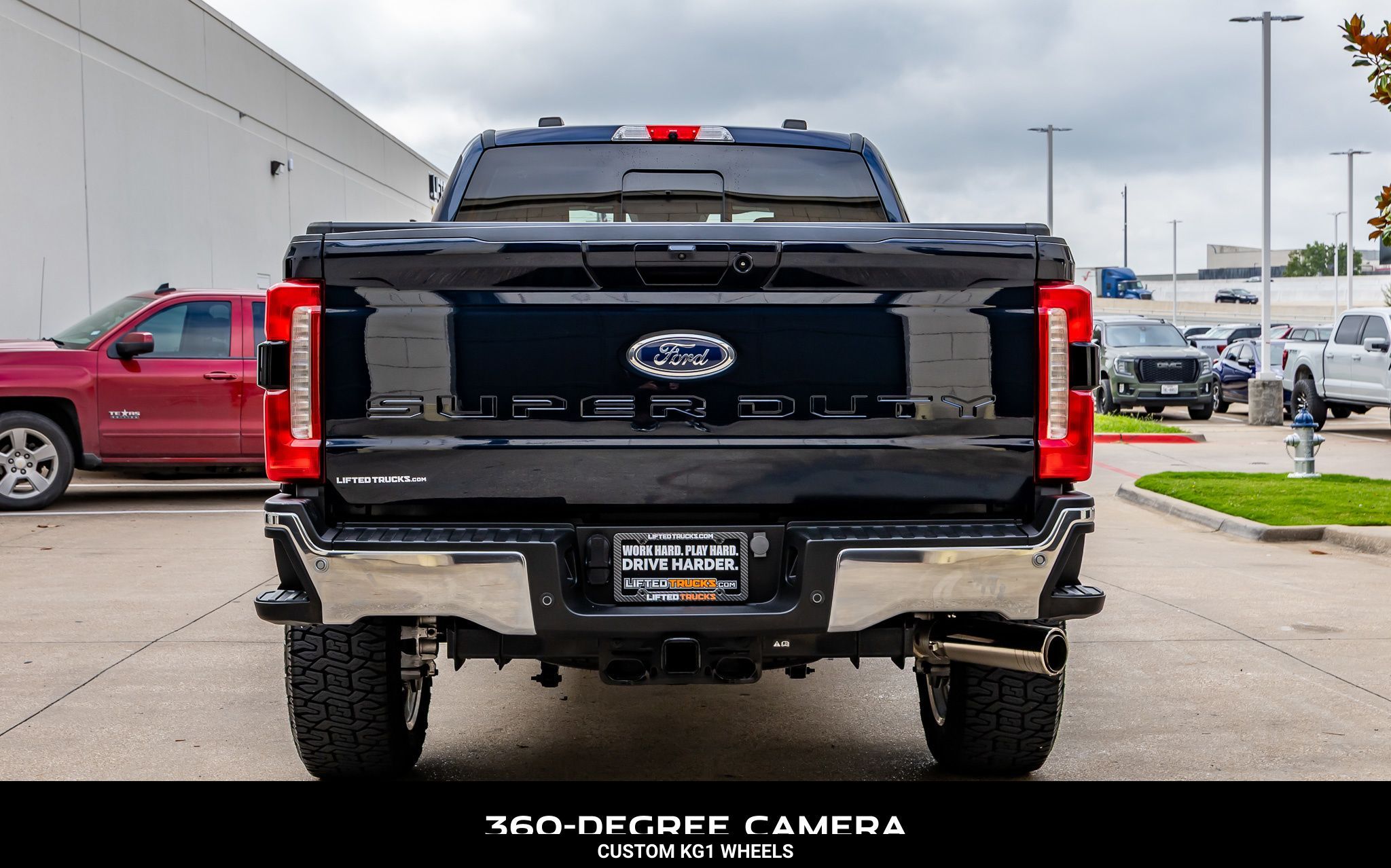 View vehicle photo 6
