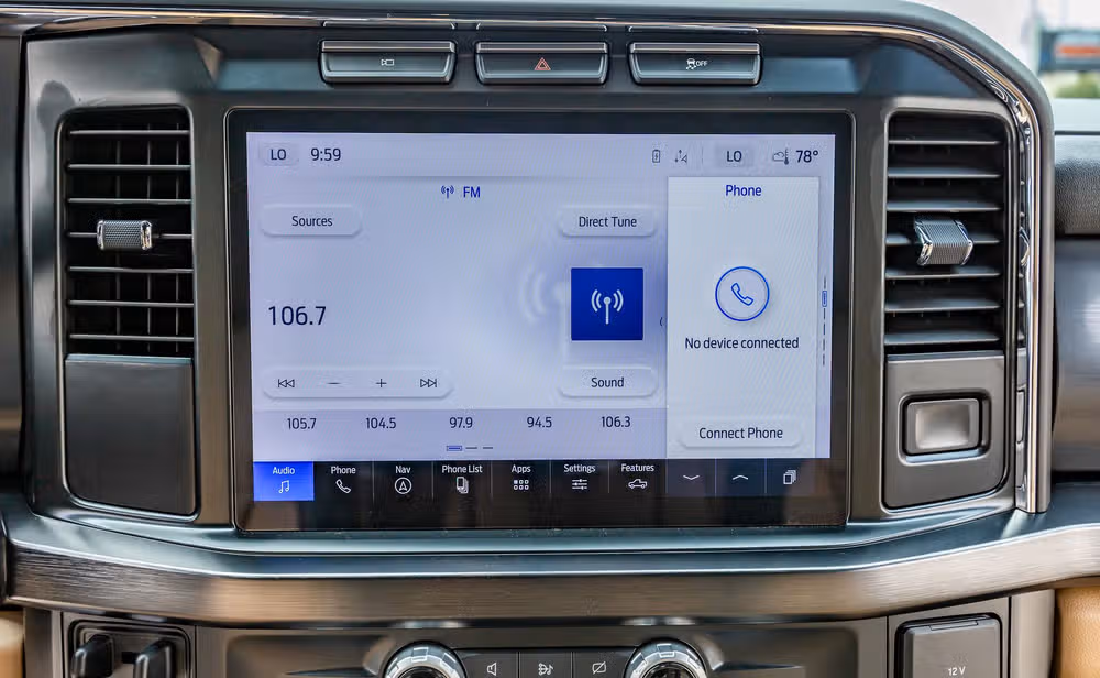 2023 Ford F-250 Super Duty Lariat Crew Cab Image 25