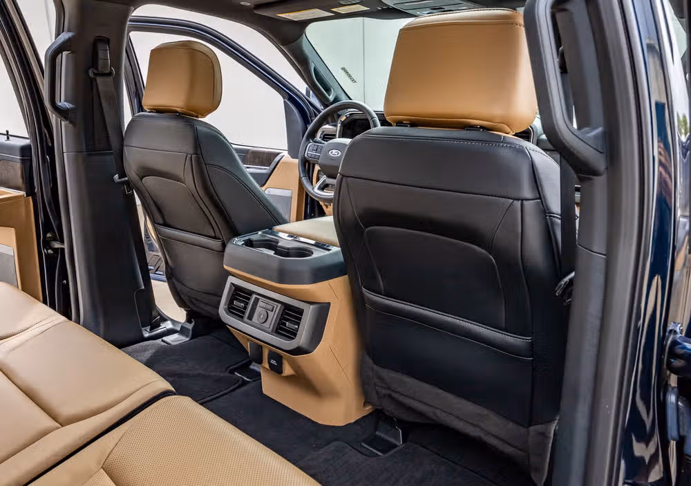 2023 Ford F-250 Super Duty Lariat Crew Cab Image 33
