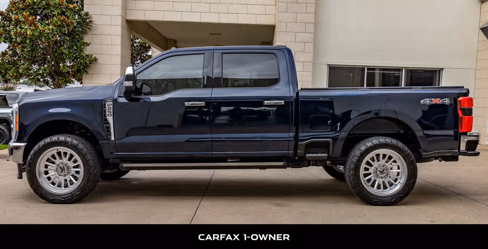 2023 Ford F-250 Super Duty Lariat Crew Cab Image 5