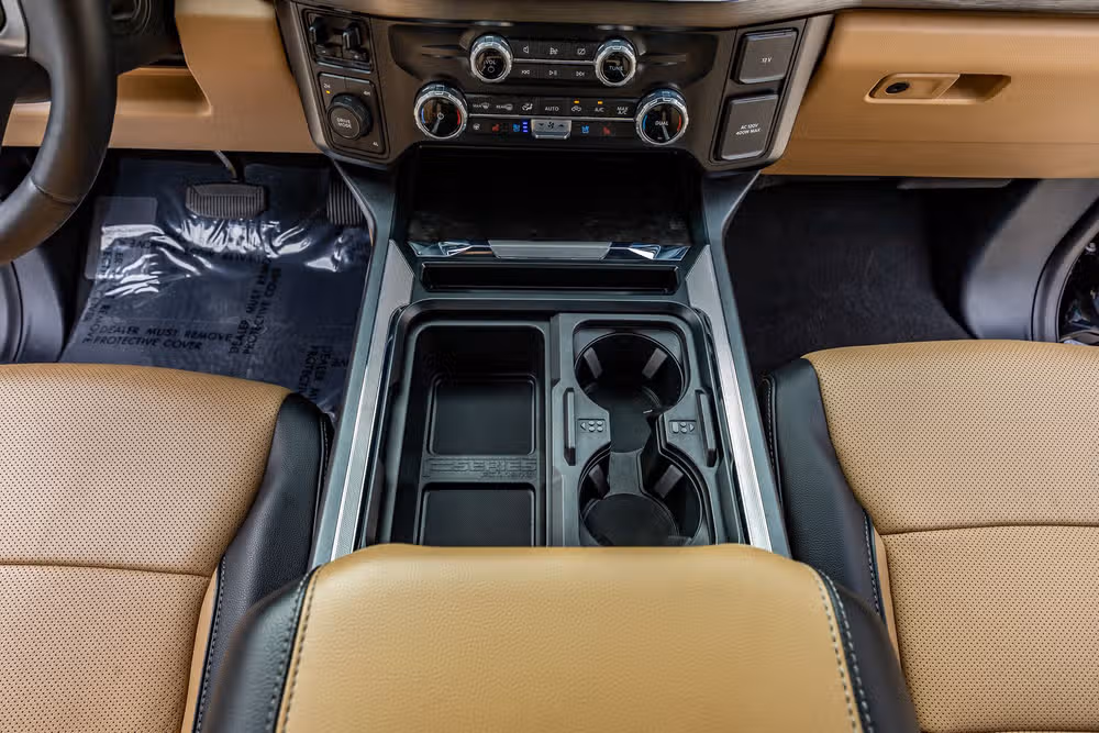 2023 Ford F-250 Super Duty Lariat Crew Cab Image 28