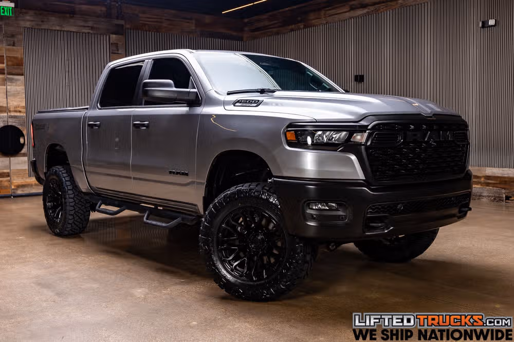 2025 Ram 1500 Warlock Crew Cab Image 1