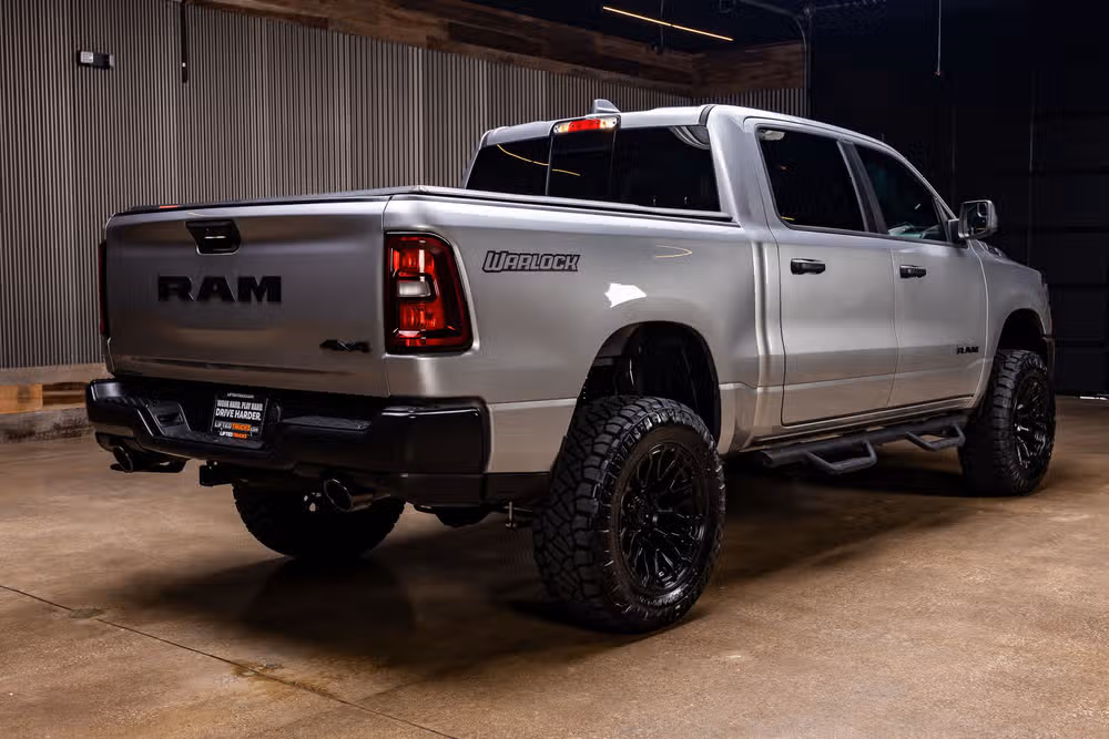 2025 Ram 1500 Warlock Crew Cab Image 10