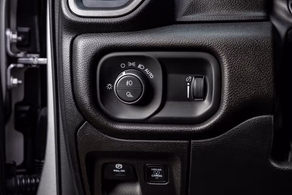 2025 Ram 1500 Warlock Crew Cab Image 22