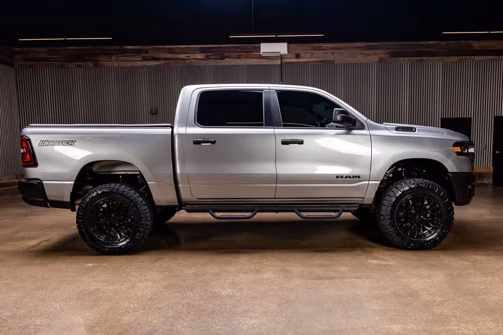 2025 Ram 1500 Warlock Crew Cab Image 11