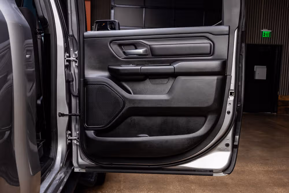 2025 Ram 1500 Warlock Crew Cab Image 40