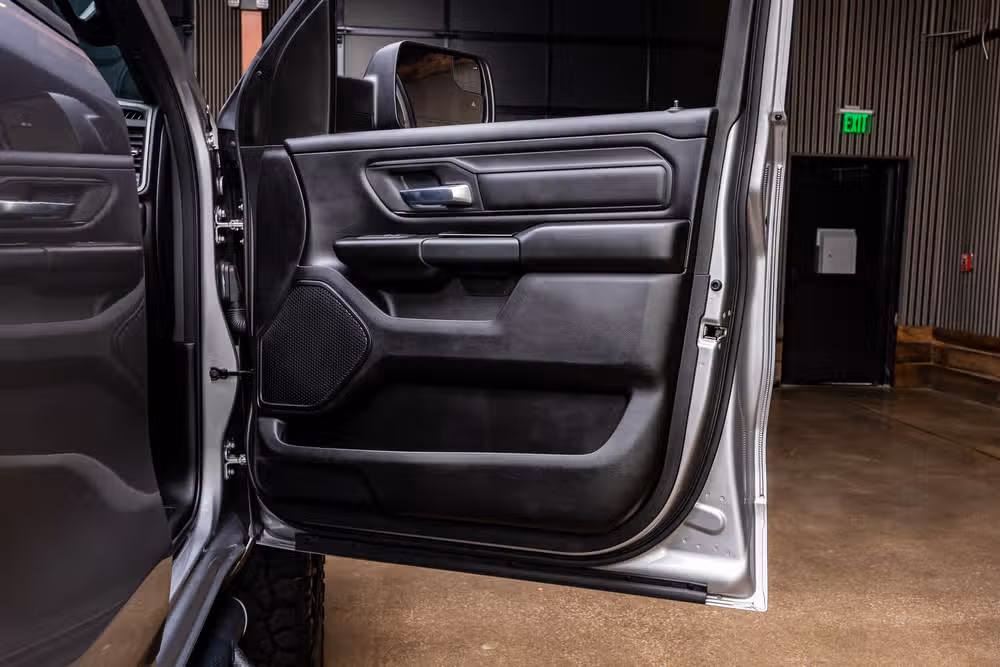 2025 Ram 1500 Warlock Crew Cab Image 38
