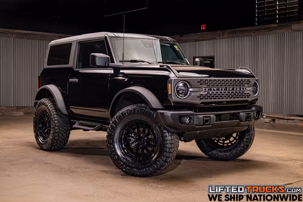 2023 Ford Bronco Badlands Advanced Image 1