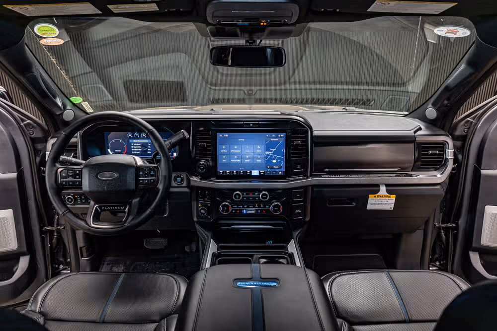 2026 Ford F-250 Super Duty Platinum Crew Cab Image 14