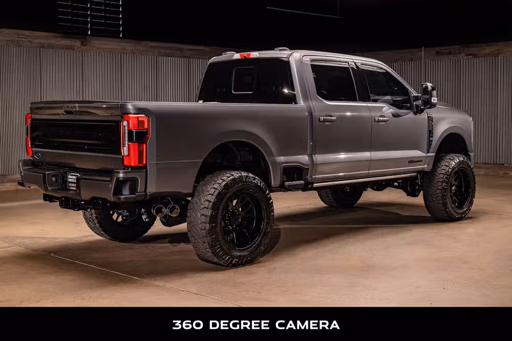 2026 Ford F-250 Super Duty Platinum Crew Cab Image 9