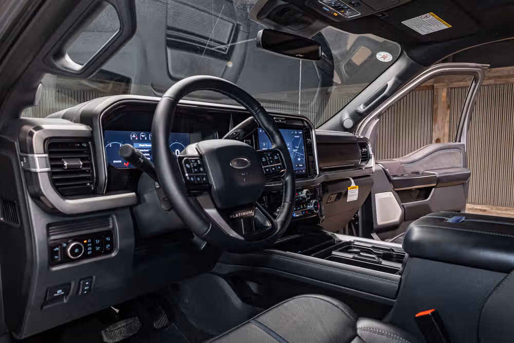 2026 Ford F-250 Super Duty Platinum Crew Cab Image 12