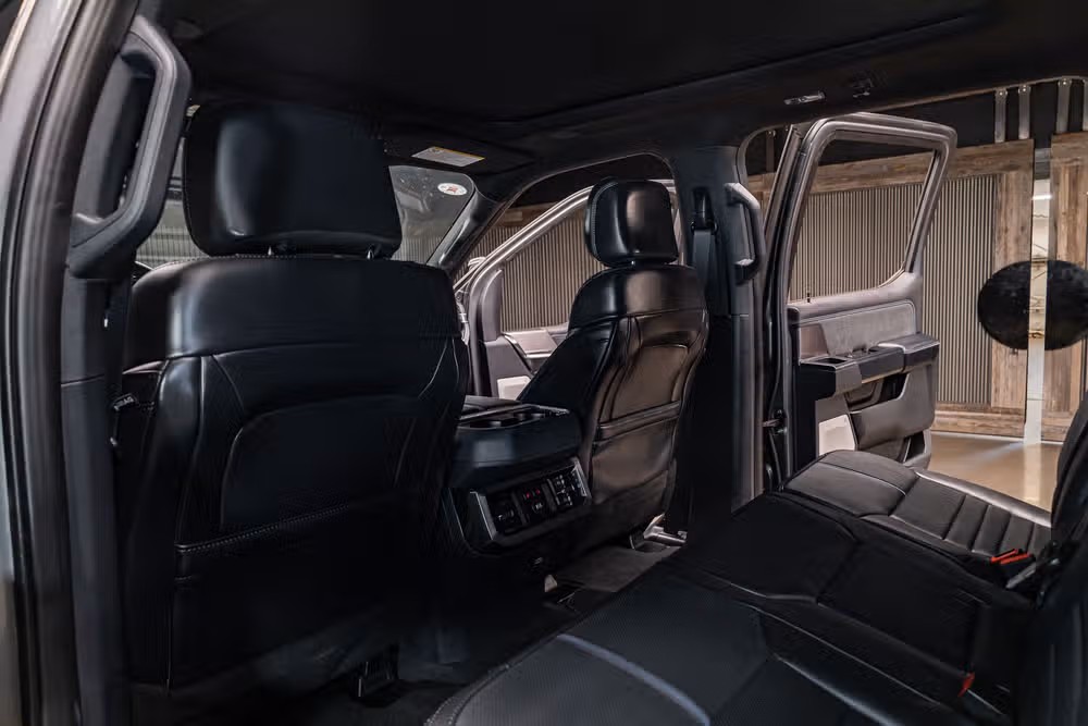 2026 Ford F-250 Super Duty Platinum Crew Cab Image 21