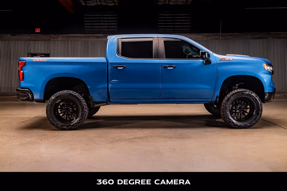 2023 Chevrolet Silverado 1500 LT Trail Boss Crew Cab Image 10