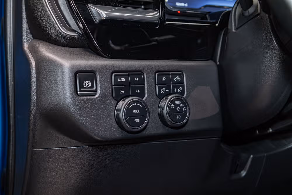 2023 Chevrolet Silverado 1500 LT Trail Boss Crew Cab Image 16
