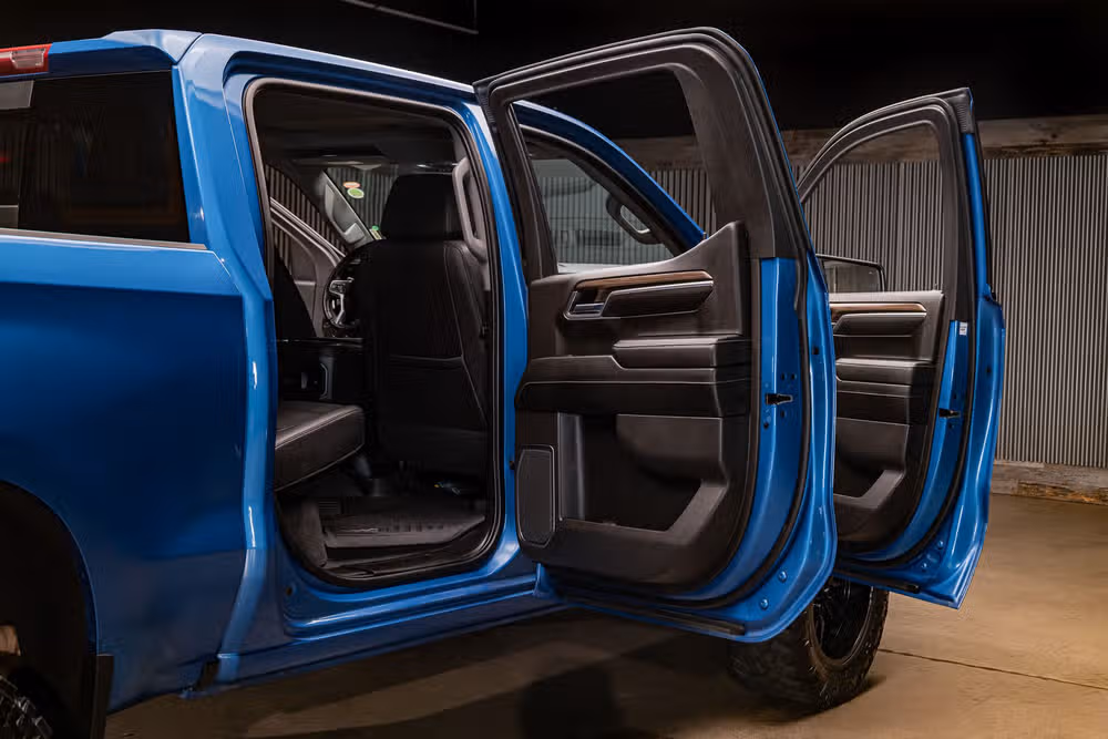 2023 Chevrolet Silverado 1500 LT Trail Boss Crew Cab Image 28