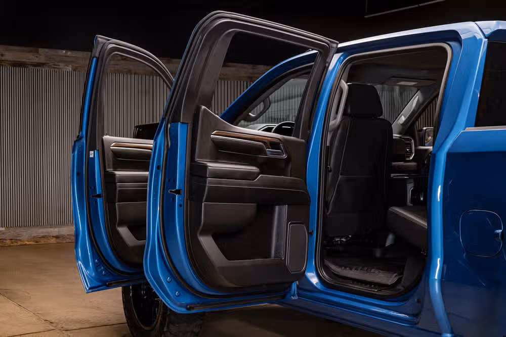 2023 Chevrolet Silverado 1500 LT Trail Boss Crew Cab Image 26