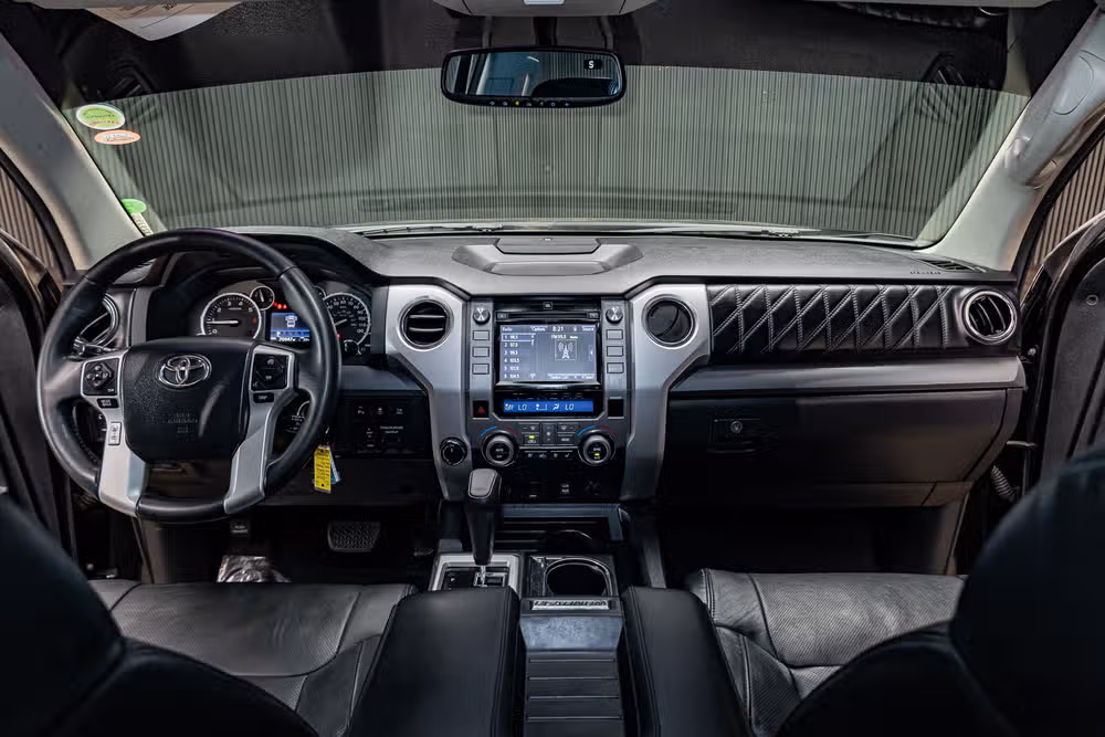 2017 Toyota Tundra Platinum CrewMax Image 14