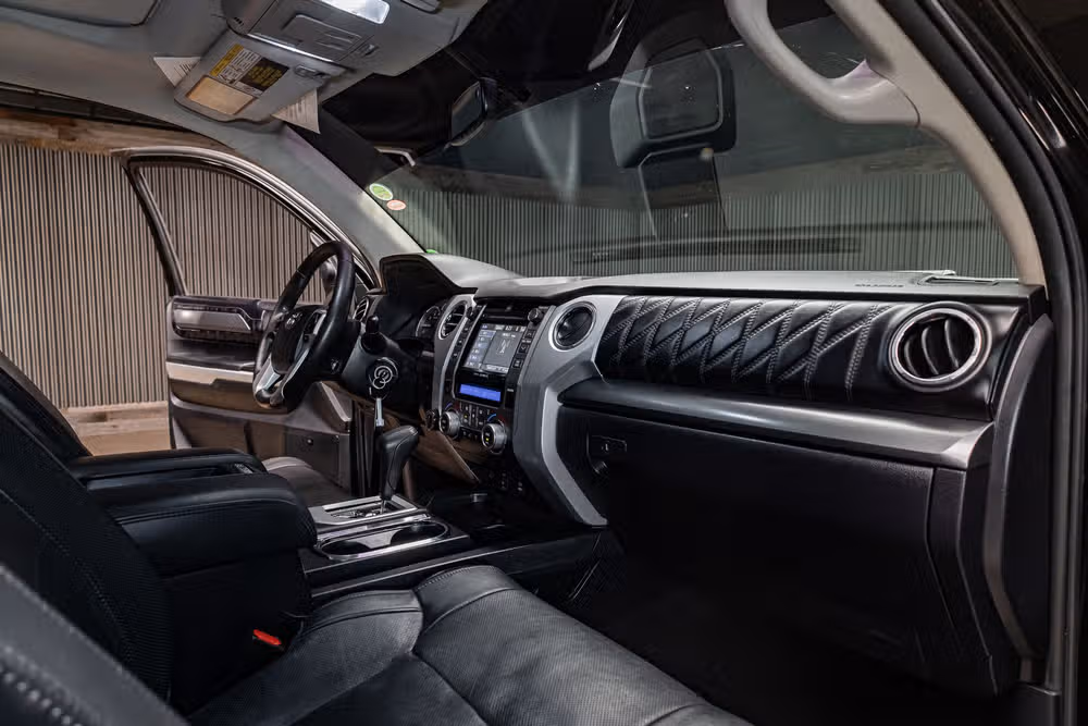 2017 Toyota Tundra Platinum CrewMax Image 15
