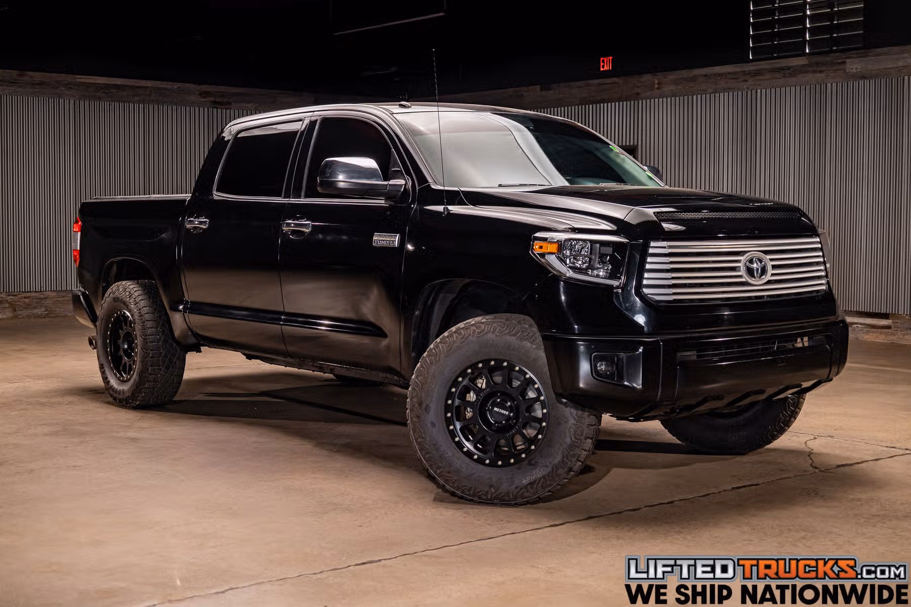2017 Toyota Tundra Platinum CrewMax Image 1