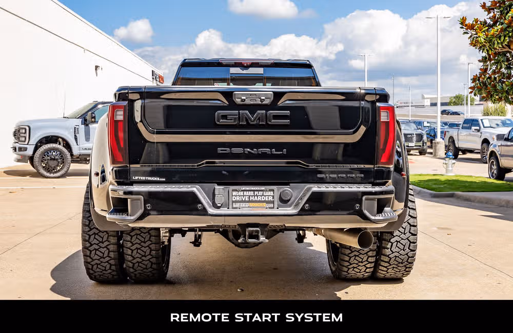 2026 GMC Sierra 3500HD Denali Ultimate Crew Cab Image 8