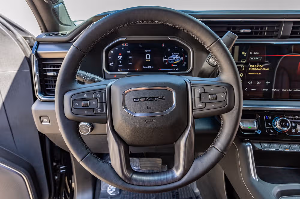 2026 GMC Sierra 3500HD Denali Ultimate Crew Cab Image 19