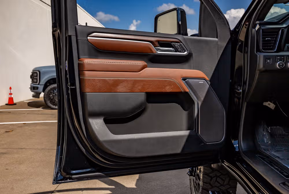 2026 GMC Sierra 3500HD Denali Ultimate Crew Cab Image 37