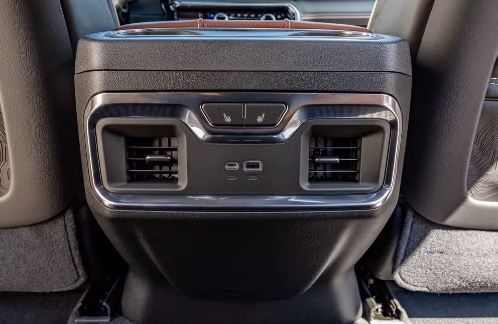 2026 GMC Sierra 3500HD Denali Ultimate Crew Cab Image 34
