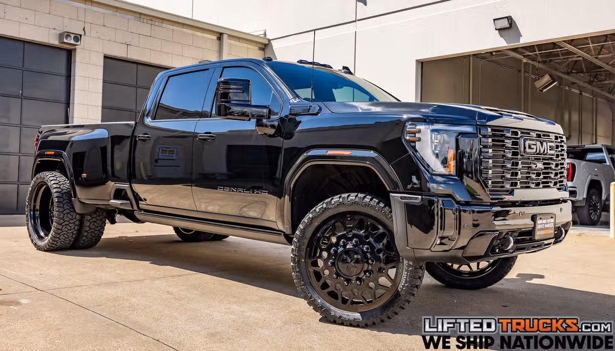 2026 GMC Sierra 3500HD Denali Ultimate Crew Cab
