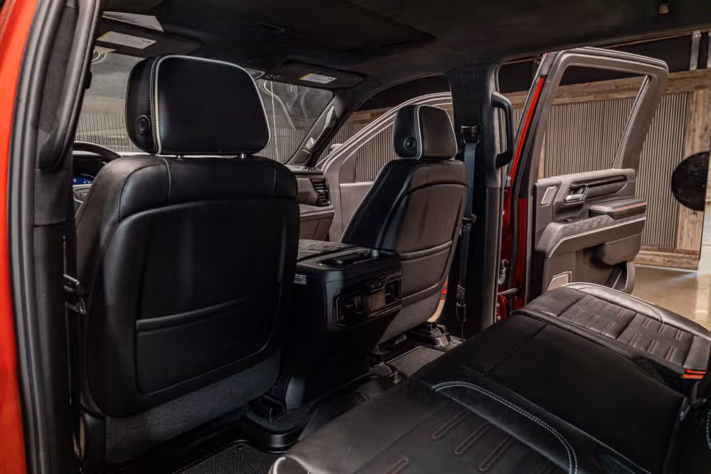 2025 GMC Sierra 2500HD AT4X Crew Cab Image 26
