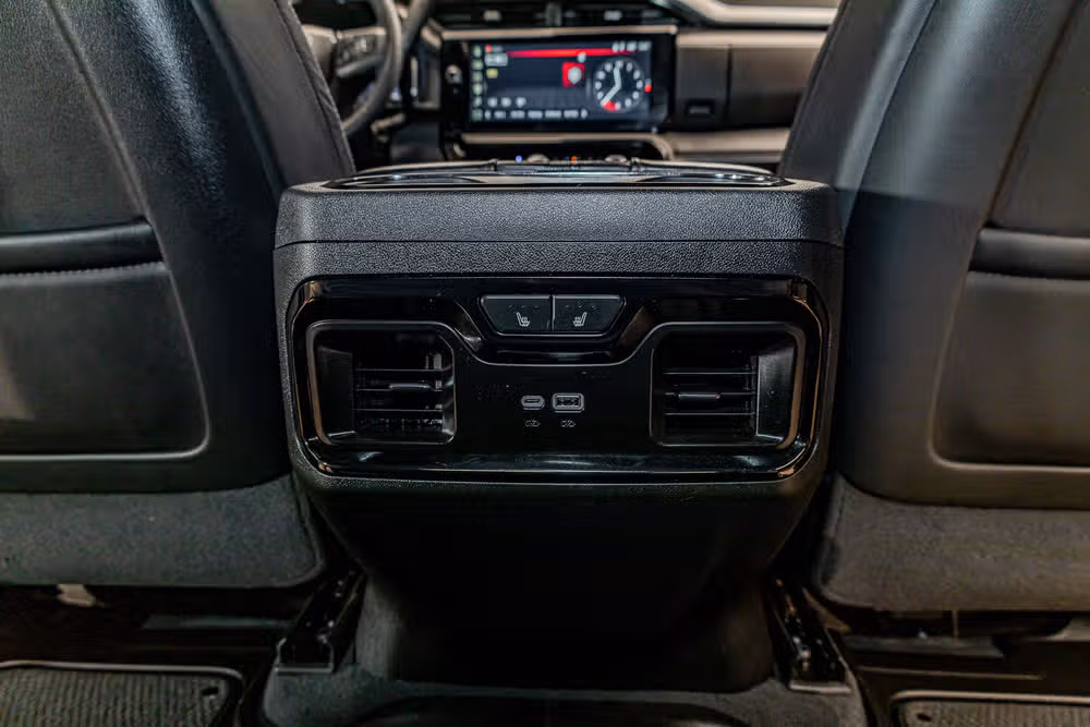 2025 GMC Sierra 2500HD AT4X Crew Cab Image 27
