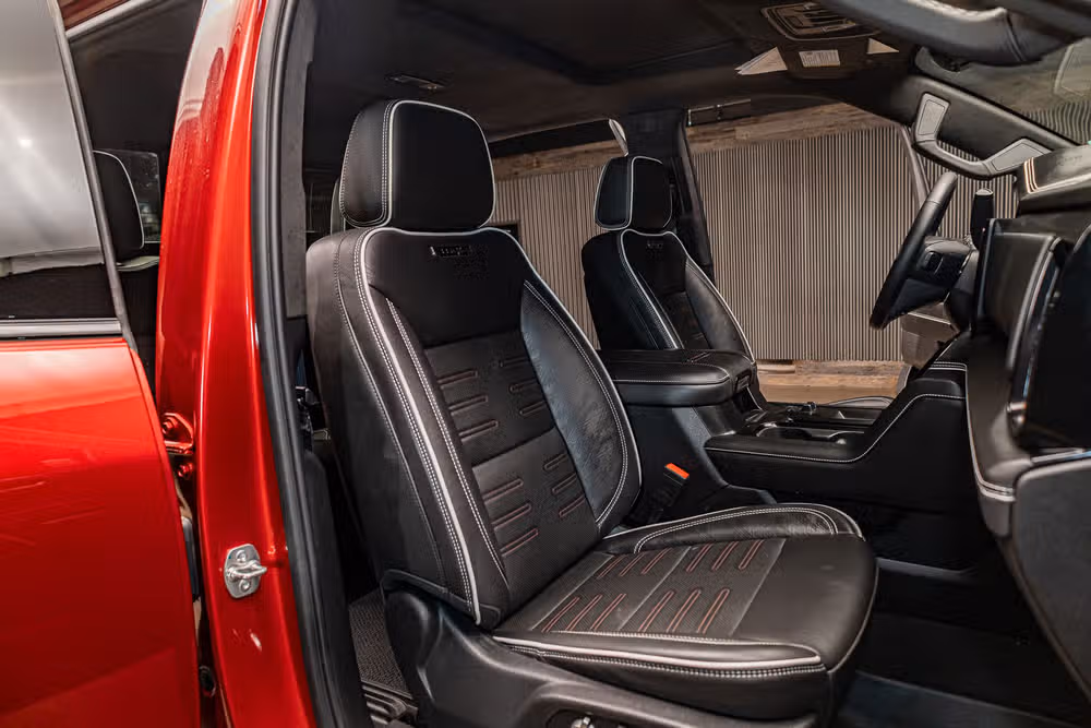 2025 GMC Sierra 2500HD AT4X Crew Cab Image 31
