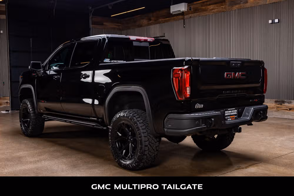 2023 GMC Sierra 1500 AT4X Crew Cab Image 7